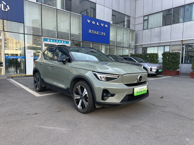 Volvo XC40 Recharge Long Range 2023 года